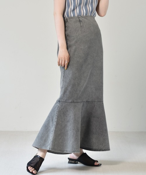 RETRO GIRL(レトロガール)の「マーメイドツイルスカート(デニムスカート・レディース・ケミカルウォッシュ/アイボリー/ブラック・FREE)」の3枚目の写真