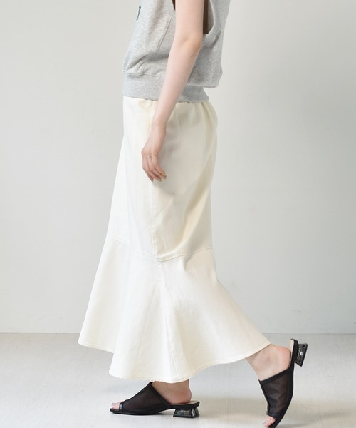 RETRO GIRL(レトロガール)の「マーメイドツイルスカート(デニムスカート・レディース・ケミカルウォッシュ/アイボリー/ブラック・FREE)」の10枚目の写真