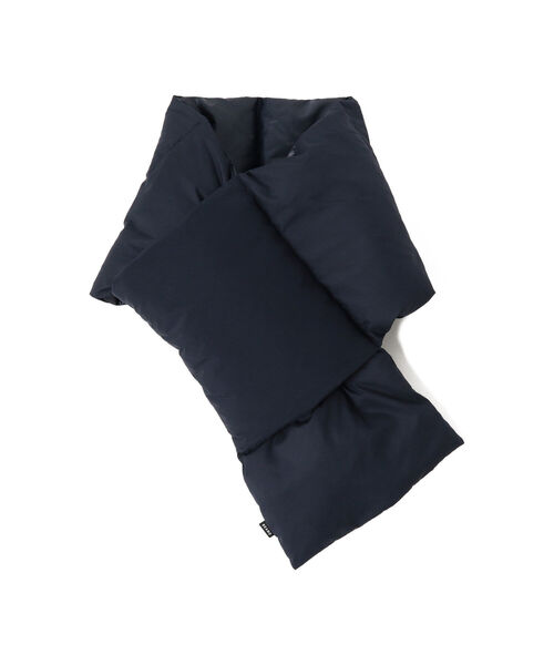 BEAMS（ビームス）の「BEAMS / リバーシブル ダウン マフラー（マフラー・メンズ・ホワイト/ブラック/ネイビー/イエロー・ONE SIZE）」の5枚目の写真