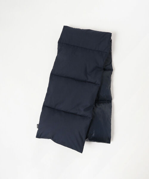 BEAMS（ビームス）の「BEAMS / リバーシブル ダウン マフラー（マフラー・メンズ・ホワイト/ブラック/ネイビー/イエロー・ONE SIZE）」の13枚目の写真