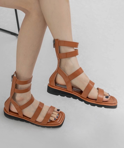 FOLLOWIN(フォロウィン)の「ストラップグラディエイターフラットサンダル(サンダル・レディース・ブラック/ブラウン・23.0cm/24.0cm/25.0cm)」の12枚目の写真