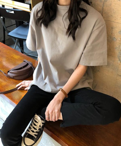 Bifrost(ビフレスト)の「無地ベーシッククルーネックTシャツ(Tシャツ/カットソー・レディース・ホワイト/ベージュ/ブルー/グレー・F)」の2枚目の写真