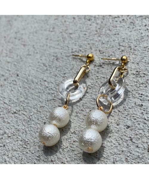 tone(トーン)の「【-lensa-】クリアリング×コットンパールの小ぶりピアス(MA)(ピアス(両耳用)・レディース・ゴールド・FREE)」の8枚目の写真