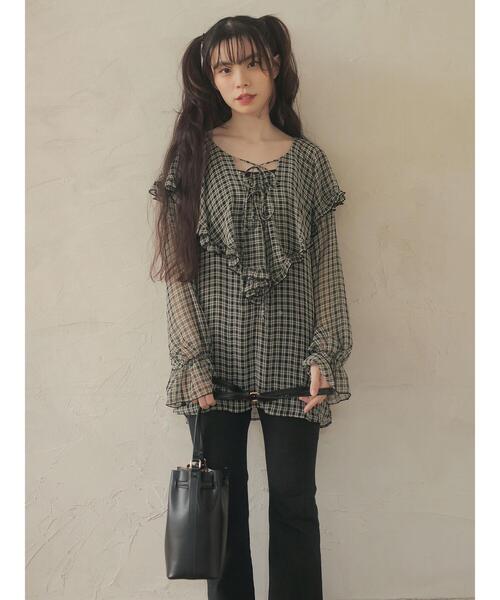Sugar spoon（シュガースプーン）の「・SUGAR SPOON チェックラッフルチュニック＊（シャツ/ブラウス・レディース・ブラック/ベージュ/ブラウン・FREE）」の10枚目の写真