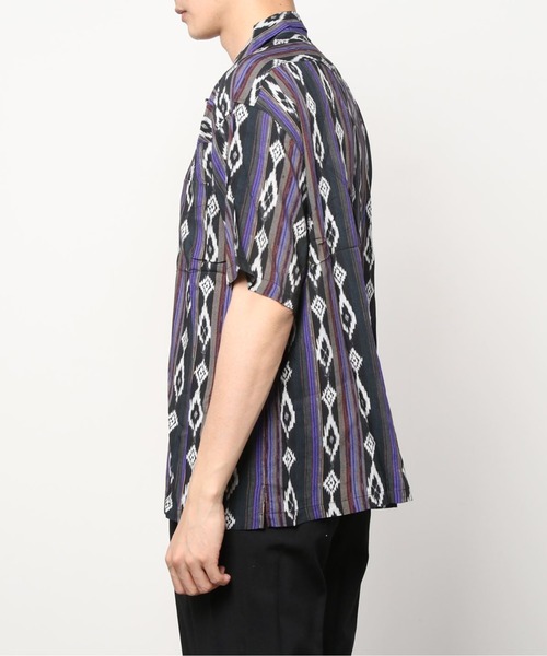 AMERICAN RAG CIE（アメリカンラグシー）の「イカットプリントウエスタンカウボーイオープンカラーシャツ（シャツ/ブラウス・メンズ・ブラック/オレンジ・L/M）」の11枚目の写真