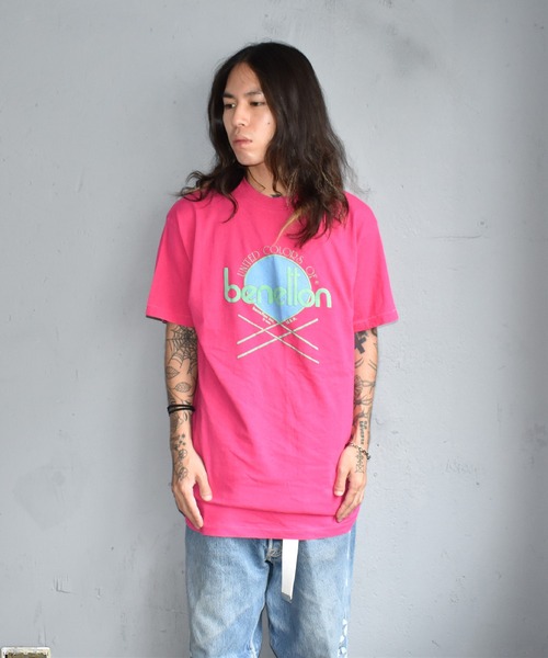 BENETTON (UNITED COLORS OF BENETTON)（ベネトンユナイテッドカラーズオブベネトン）の「【ヴィンテージ古着】90's BENETTON / ベネトン ロゴプリントＴシャツ USA製（Tシャツ/カットソー・メンズ・ピンク・LARGE）」の4枚目の写真