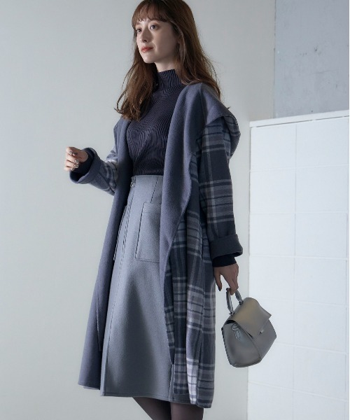 12Twelve Agenda（トゥエルブ　アジェンダ）の「フードストール付リバーシブルウールロングコート（ダウンジャケット/コート・レディース・チャコールグレー/カーキ・M）」の13枚目の写真