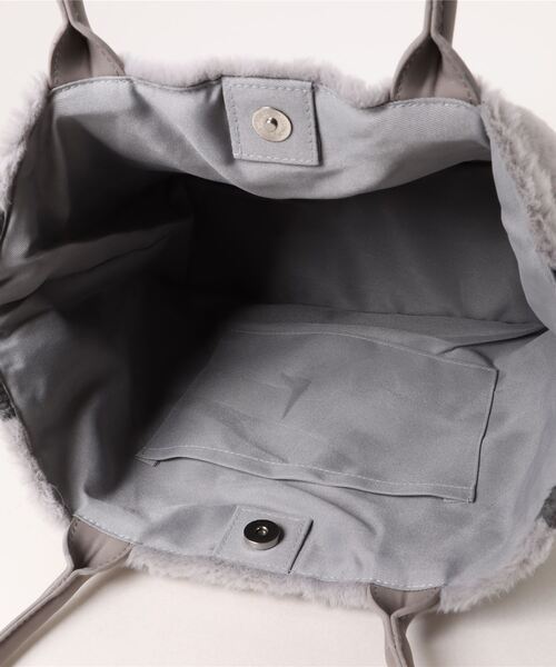 Kahiko(カヒコ)の「【Kahiko】ファーニットビーチバッグ(トートバッグ・レディース・ホワイト/ベージュ/ネイビー/ブラック/オフホワイト/ホワイト×グレー/グレー/カーキ・FREE)」の9枚目の写真