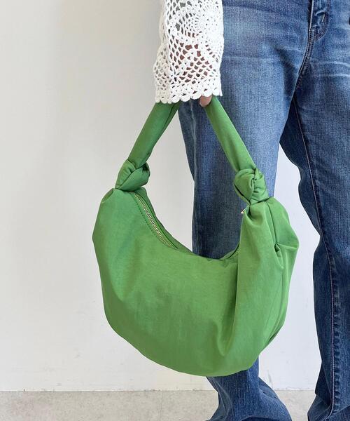 CITEN(シテン)の「<CITEN(シテン)>パデッド ノット バッグ(ハンドバッグ・レディース・ブラック/オフホワイト/ケリー・FREE)」の3枚目の写真