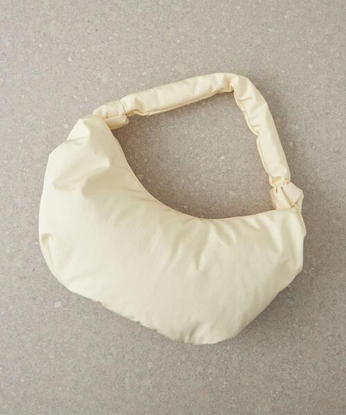 CITEN(シテン)の「<CITEN(シテン)>パデッド ノット バッグ(ハンドバッグ・レディース・ブラック/オフホワイト/ケリー・FREE)」の1枚目の写真