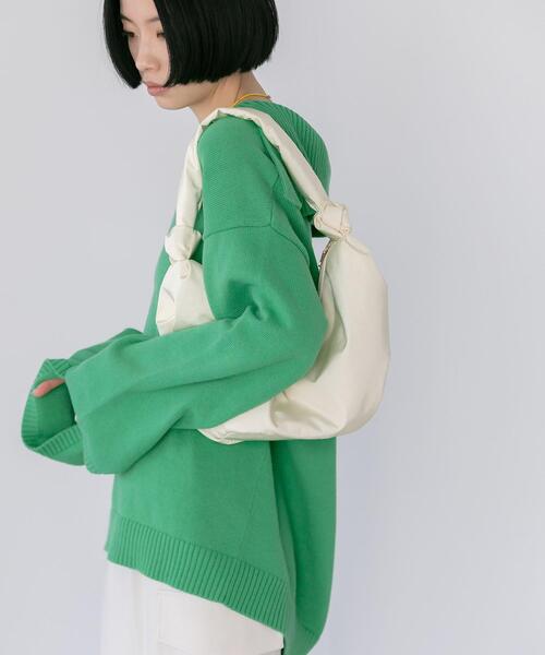 CITEN(シテン)の「<CITEN(シテン)>パデッド ノット バッグ(ハンドバッグ・レディース・ブラック/オフホワイト/ケリー・FREE)」の5枚目の写真