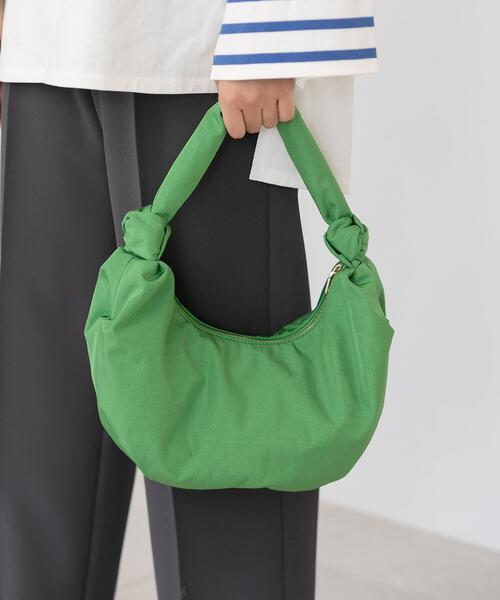 CITEN(シテン)の「<CITEN(シテン)>パデッド ノット バッグ(ハンドバッグ・レディース・ブラック/オフホワイト/ケリー・FREE)」の6枚目の写真