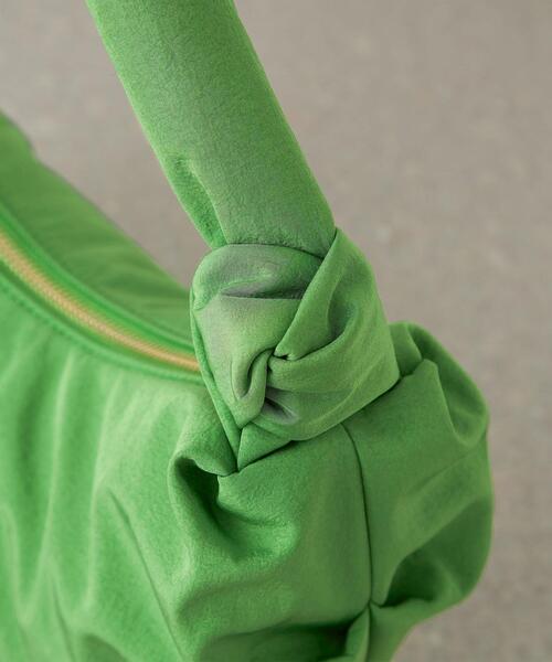 CITEN(シテン)の「<CITEN(シテン)>パデッド ノット バッグ(ハンドバッグ・レディース・ブラック/オフホワイト/ケリー・FREE)」の18枚目の写真