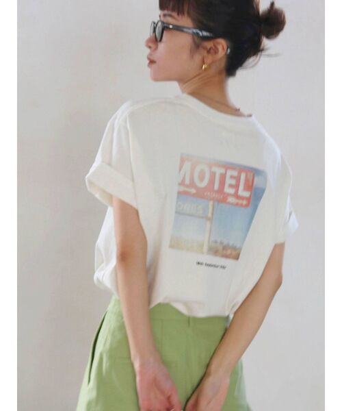 Ungrid（アングリッド）の「バックフォトプリントTee（Tシャツ/カットソー・レディース・オフホワイト/ライトグレー/チャコールグレー/ピンク/ベージュ・FREE）」の14枚目の写真