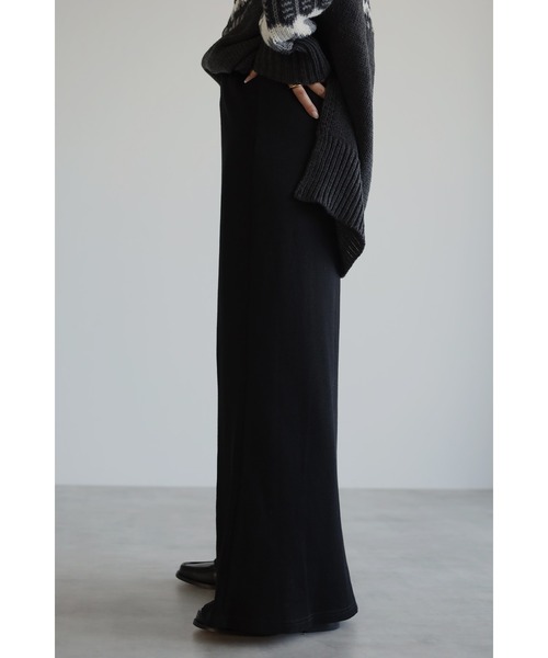 Bonjour Sagan(ボンジュールサガン)の「裾フレアワッフルロングスカート(スカート・レディース・ブラック/モカ・FREE)」の4枚目の写真