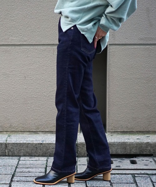 B'2nd(ビーセカンド)の「BIT BLUE(ビットブルー) ストレッチスリムストレートデニム(デニムパンツ・レディース・インディゴブルー・26/23/24/25)」の4枚目の写真