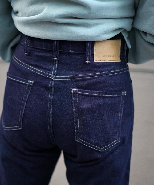B'2nd(ビーセカンド)の「BIT BLUE(ビットブルー) ストレッチスリムストレートデニム(デニムパンツ・レディース・インディゴブルー・26/23/24/25)」の8枚目の写真