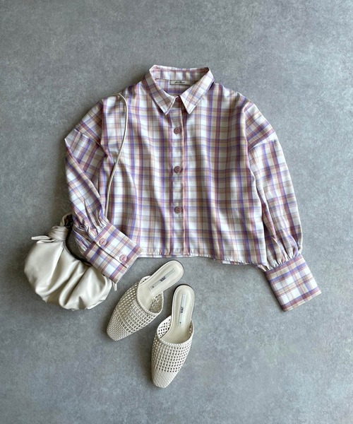 JUGLANS(ユグランス)の「☆ 一枚で主役級。チェック柄ロングカフスショート丈シャツ S1575(シャツ/ブラウス・レディース・ピンク/グリーン・FREE)」の1枚目の写真