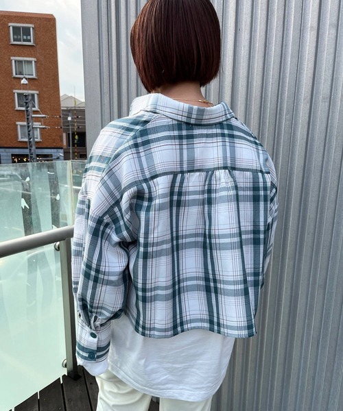 JUGLANS(ユグランス)の「☆ 一枚で主役級。チェック柄ロングカフスショート丈シャツ S1575(シャツ/ブラウス・レディース・ピンク/グリーン・FREE)」の18枚目の写真