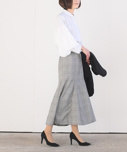 rps（アールピーエス）の「スパンブロードボリュームタック袖ブラウス（シャツ/ブラウス・レディース・ブラック/オフホワイト/ラベンダー/ダークグリーン・M/フリー）」の6枚目の写真