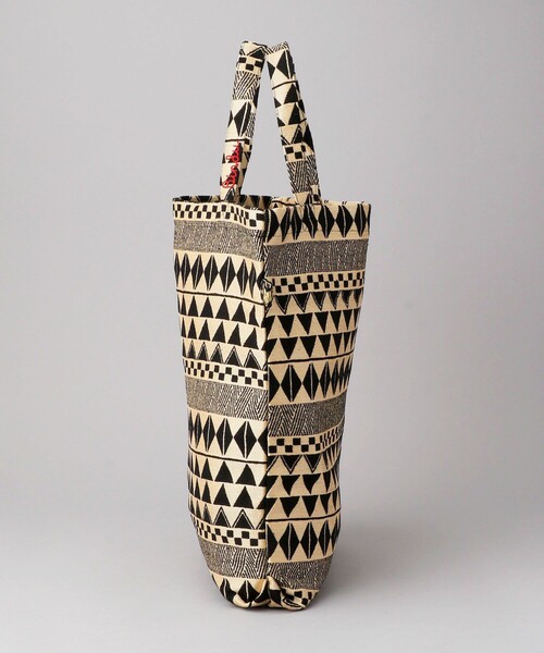 FREAK'S STORE（フリークスストア）の「【WEB限定】Bindu/ビンドゥー　キカ柄ジャガードTOTE BAG（ショルダーバッグ・レディース・ブラック/ナチュラル・ONE SIZE）」の6枚目の写真