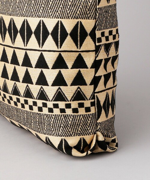 FREAK'S STORE（フリークスストア）の「【WEB限定】Bindu/ビンドゥー　キカ柄ジャガードTOTE BAG（ショルダーバッグ・レディース・ブラック/ナチュラル・ONE SIZE）」の10枚目の写真