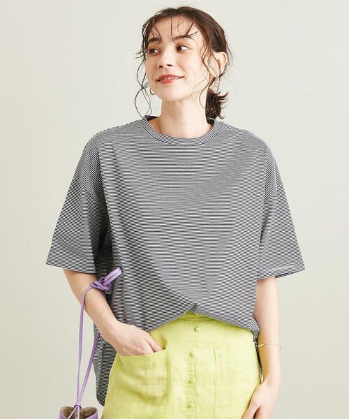 BEAUTY&YOUTH UNITED ARROWS（ビューティーアンドユースユナイテッドアローズ）の「BY コットン ラウンドヘム ショートスリーブカットソー（Tシャツ/カットソー・レディース・その他2/その他1/ホワイト/ブラック・FREE）」の5枚目の写真