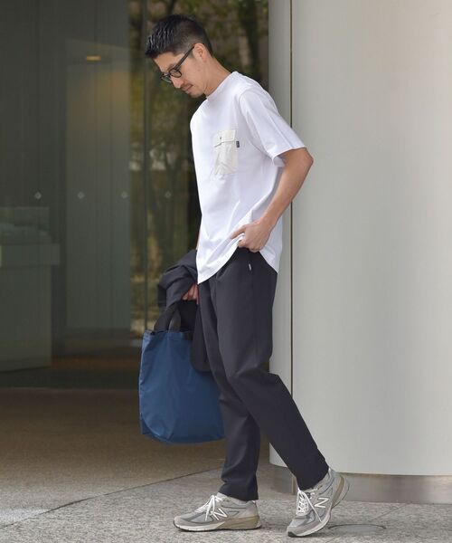 SHIPS(シップス)の「SHIPS:〈遮熱/UVカット/吸水速乾/接触冷感〉SHELTECH(R) フラップポケット Tシャツ(Tシャツ/カットソー・メンズ・ホワイト/ブラック/ブルー・SMALL/MEDIUM/LARGE/X-LARGE)」の13枚目の写真