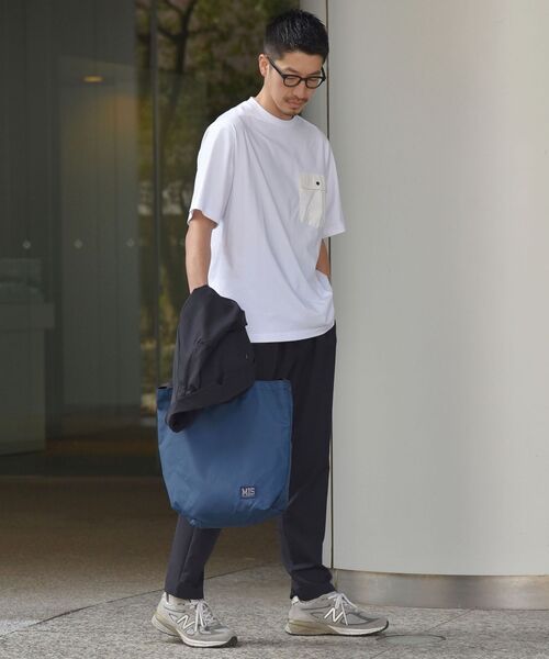 SHIPS(シップス)の「SHIPS:〈遮熱/UVカット/吸水速乾/接触冷感〉SHELTECH(R) フラップポケット Tシャツ(Tシャツ/カットソー・メンズ・ホワイト/ブラック/ブルー・SMALL/MEDIUM/LARGE/X-LARGE)」の11枚目の写真