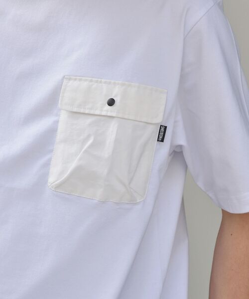 SHIPS(シップス)の「SHIPS:〈遮熱/UVカット/吸水速乾/接触冷感〉SHELTECH(R) フラップポケット Tシャツ(Tシャツ/カットソー・メンズ・ホワイト/ブラック/ブルー・SMALL/MEDIUM/LARGE/X-LARGE)」の20枚目の写真