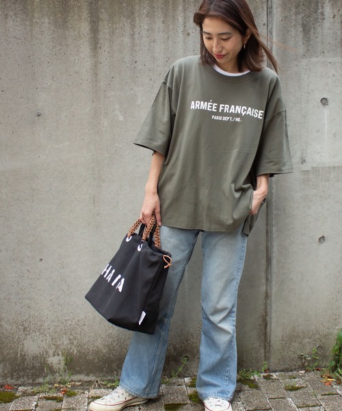 ALL ORDINARIES（オールオーディナリーズ）の「ARMEE FRANCAISEオーバーTシャツ（Tシャツ/カットソー・レディース・ホワイト/ブラック/ストーン/アーミー・XS/M）」の8枚目の写真