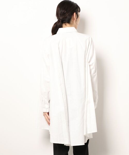ACYM（アシーム）の「Relaxy back long シャツ（シャツ/ブラウス・レディース・ホワイト/ブラック/ベージュ・FREE）」の22枚目の写真
