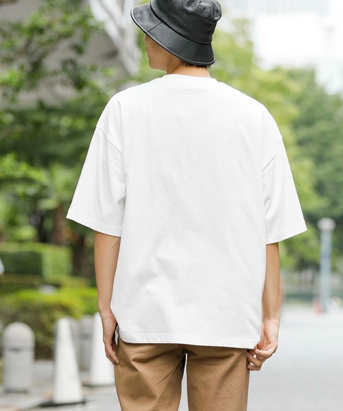 En serio TOKYO(エンソリオトーキョー)の「アーチロゴ ビッグシルエット TEE(Tシャツ/カットソー・メンズ・ホワイト/ブラック/グリーン・LL/M/L)」の8枚目の写真