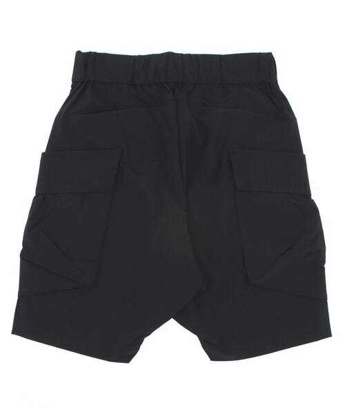 CIVILIZED(シヴィライズド)の「MILITARY SHORT PANTS(カーゴパンツ・メンズ・ブラック・3/2)」の2枚目の写真