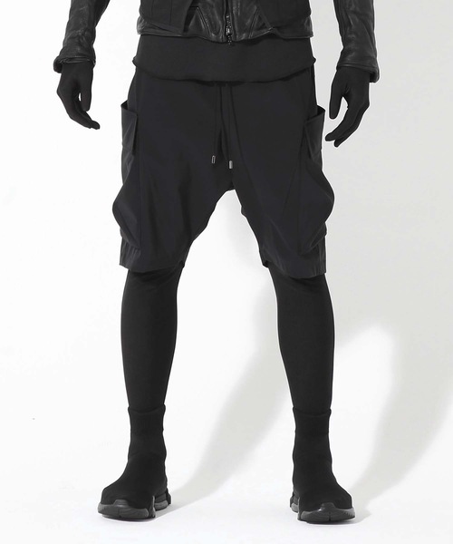 CIVILIZED(シヴィライズド)の「MILITARY SHORT PANTS(カーゴパンツ・メンズ・ブラック・3/2)」の1枚目の写真
