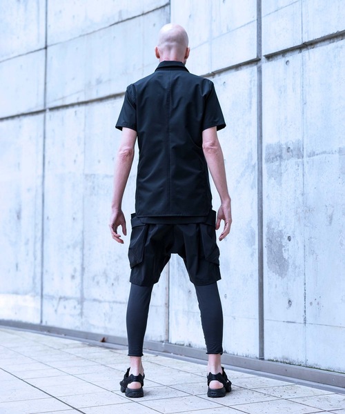 CIVILIZED(シヴィライズド)の「MILITARY SHORT PANTS(カーゴパンツ・メンズ・ブラック・3/2)」の4枚目の写真