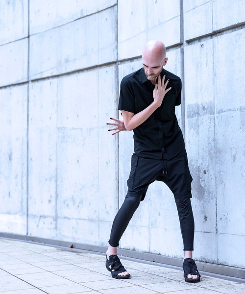 CIVILIZED(シヴィライズド)の「MILITARY SHORT PANTS(カーゴパンツ・メンズ・ブラック・3/2)」の8枚目の写真