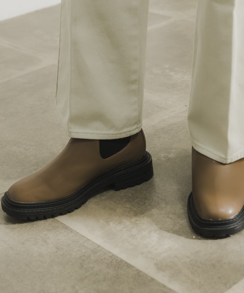 URBAN RESEARCH(アーバンリサーチ)の「サイドゴアブーツ(ブーツ・レディース・ブラック/キャメル・38/39/37)」の15枚目の写真