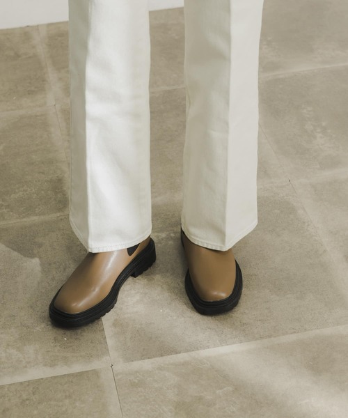 URBAN RESEARCH(アーバンリサーチ)の「サイドゴアブーツ(ブーツ・レディース・ブラック/キャメル・38/39/37)」の9枚目の写真