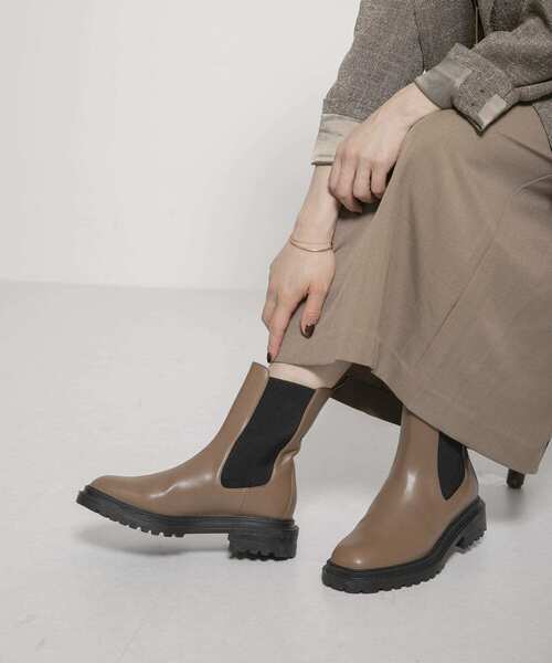 URBAN RESEARCH(アーバンリサーチ)の「サイドゴアブーツ(ブーツ・レディース・ブラック/キャメル・38/39/37)」の10枚目の写真