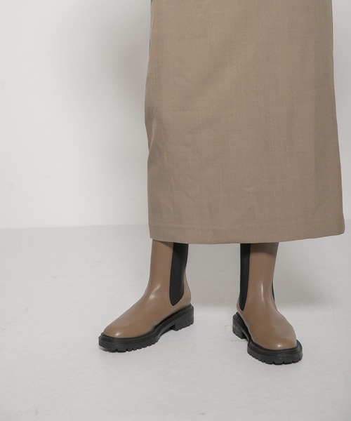 URBAN RESEARCH(アーバンリサーチ)の「サイドゴアブーツ(ブーツ・レディース・ブラック/キャメル・38/39/37)」の8枚目の写真