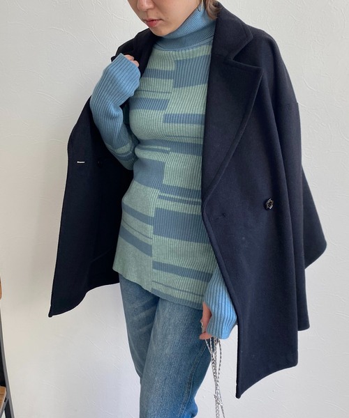 LHELBIE(レルビエ)の「ランダムボーダータートルネックリブニット(ニット/セーター・レディース・アイボリー/ブラック/レッド系その他/ブルー・M)」の3枚目の写真