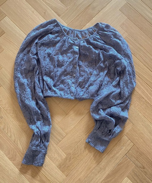 archives(アルシーヴ)の「ボリュームギャザーチュールブラウス(シャツ/ブラウス・レディース・ブラック/ブルー/アイボリー/モカ・MEDIUM)」の4枚目の写真