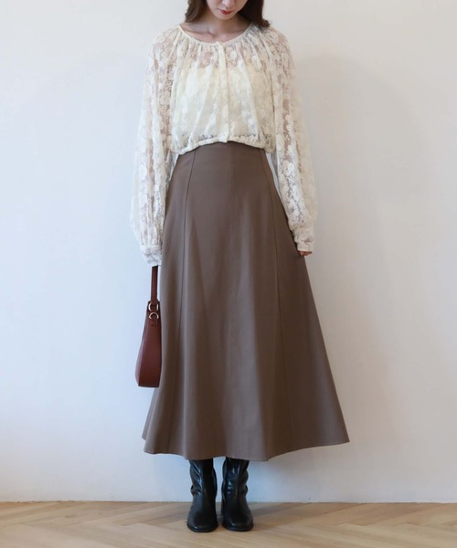 archives(アルシーヴ)の「ボリュームギャザーチュールブラウス(シャツ/ブラウス・レディース・ブラック/ブルー/アイボリー/モカ・MEDIUM)」の17枚目の写真