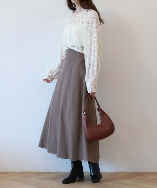 archives(アルシーヴ)の「ボリュームギャザーチュールブラウス(シャツ/ブラウス・レディース・ブラック/ブルー/アイボリー/モカ・MEDIUM)」の18枚目の写真