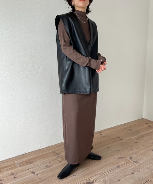 wee9s(ウィークス)の「2way rib one piece / 前後2wayリブワンピース(ワンピース・レディース・アイボリー/ブラック/カーキ/ブラウン・FREE)」の7枚目の写真