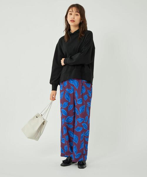 green label relaxing(グリーンレーベルリラクシング)の「ダークボタニカル ワイド パンツ(その他パンツ・レディース・ブラック/ワインレッド・FREE)」の11枚目の写真