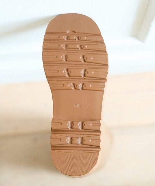 OLIVE des OLIVE（オリーブデオリーブ）の「ニーハイタンク底ブーツ（ブーツ・レディース・キャメル/ブラック・SMALL/MEDIUM/LARGE）」の14枚目の写真