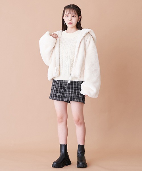 LOVETOXIC(ラブトキシック)の「前釦ハイウェストショートパンツ(その他パンツ・キッズ・ブラック/オフホワイト/ベージュ/マルチ/ライトベージュ・SS/S/M/L)」の13枚目の写真