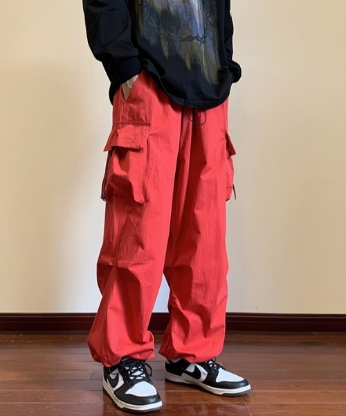 MGV(エムジーヴィー)の「サイドポケットバルーンカーゴパンツ(カーゴパンツ・メンズ・レッド/ブラック/グレー・MEDIUM/LARGE/X-LARGE)」の3枚目の写真